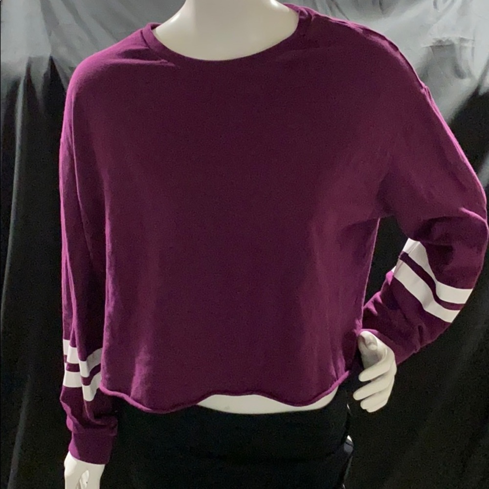 Crop long sleeve t-shirt